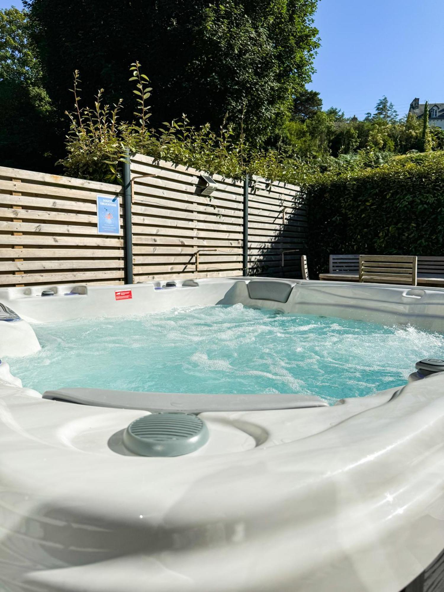 Jacuzzi Professionel Les Pieds Dans L'Eau Plage A 50 M Trévou-Tréguignec Εξωτερικό φωτογραφία